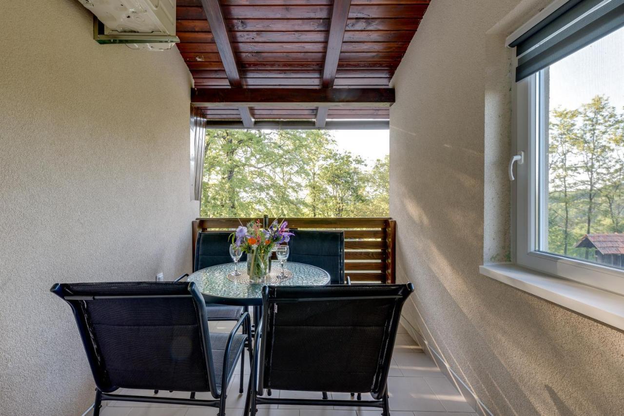 Apartman Medved Slunj Exterior foto